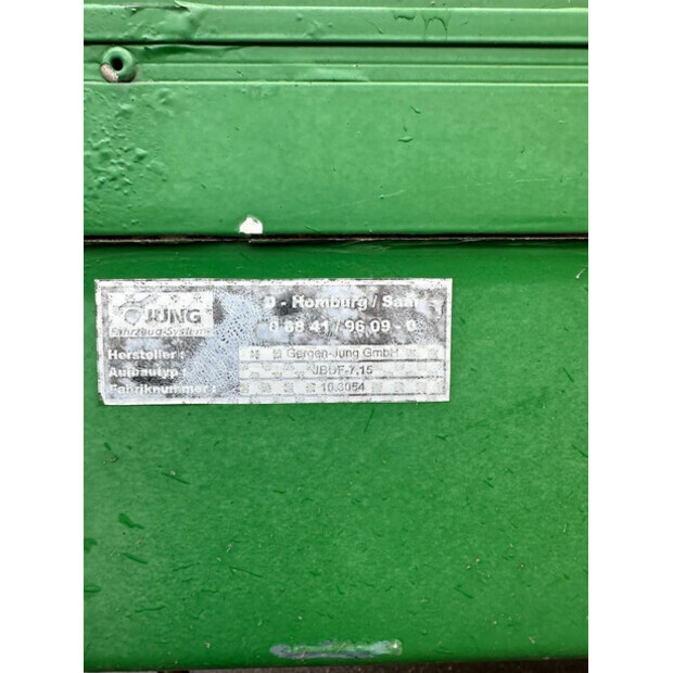 2002 يانج OTHERS-46126062