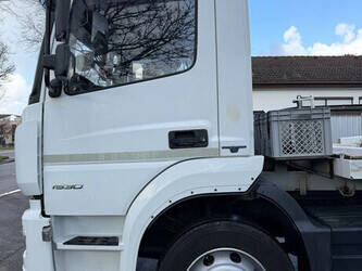 2016-mercedes-benz-atego-1530-1434415-46126199