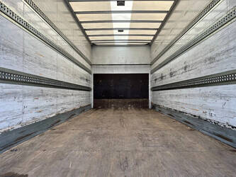 2014-mercedes-benz-antos-2540-1434416-46126244