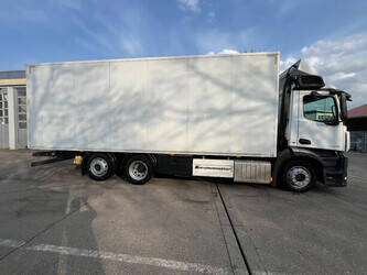 2014-mercedes-benz-antos-2540-1434416-46126247