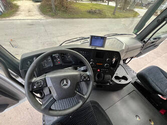 2014-mercedes-benz-antos-2540-1434416-46126263