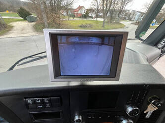 2014-mercedes-benz-antos-2540-1434416-46126265