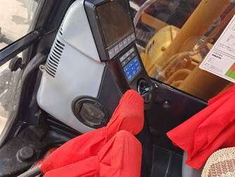 2025-komatsu-pc200-8-46126645