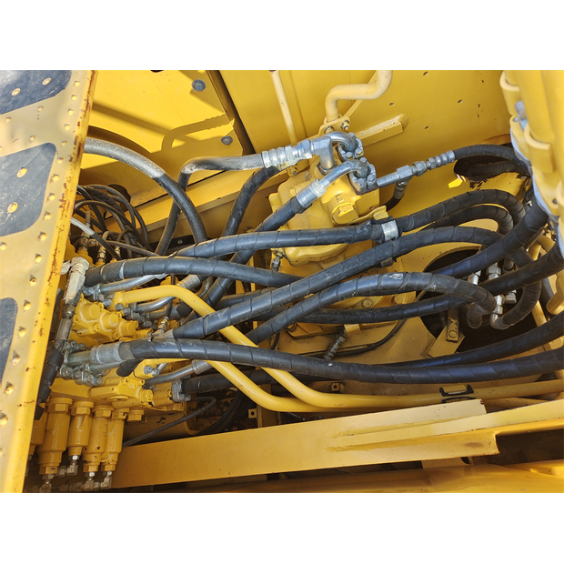 2024 Komatsu PC200-8-46126663