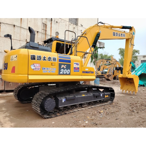 2025 Komatsu PC200-8-46126668