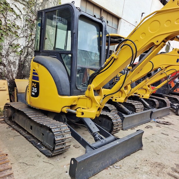 2025 Komatsu PC35-46126687