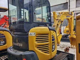 2025-komatsu-pc35-46126695