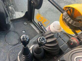 2012-jcb-3cx-1434438-46126771