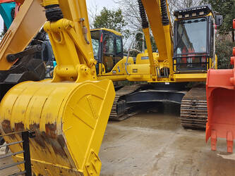 2025-komatsu-pc210-8-46126803