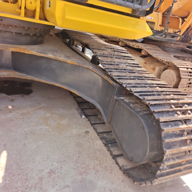 2025 Komatsu PC240-8-46126884