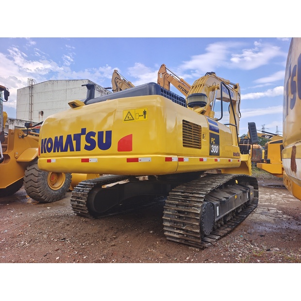 2025 Komatsu PC300-7-46126929