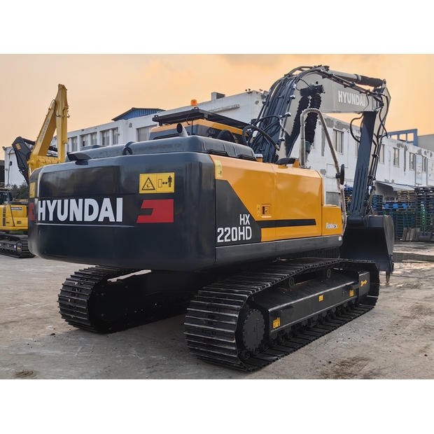 2020 Hyundai 220HD-46127071