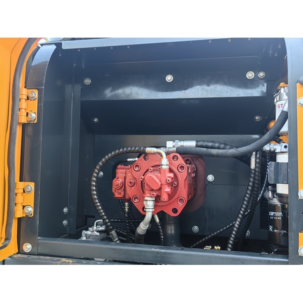 2020 Hyundai 220HD-46127072