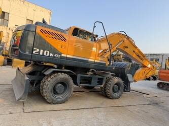 2024-hyundai-210w-9t-46127314