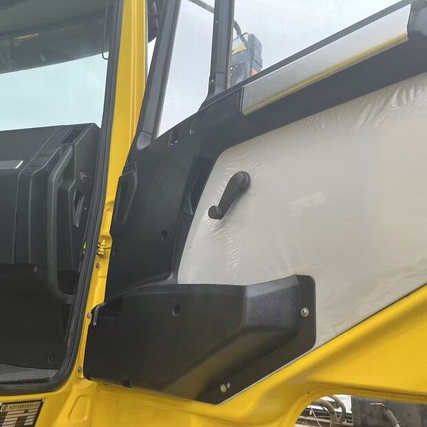 2024 SHACMAN F3000-46127360