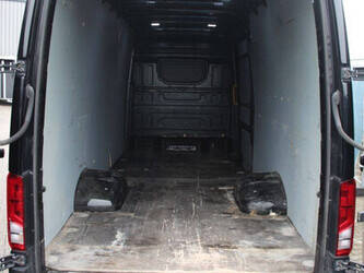 2019-volkswagen-crafter-1434105-46127717