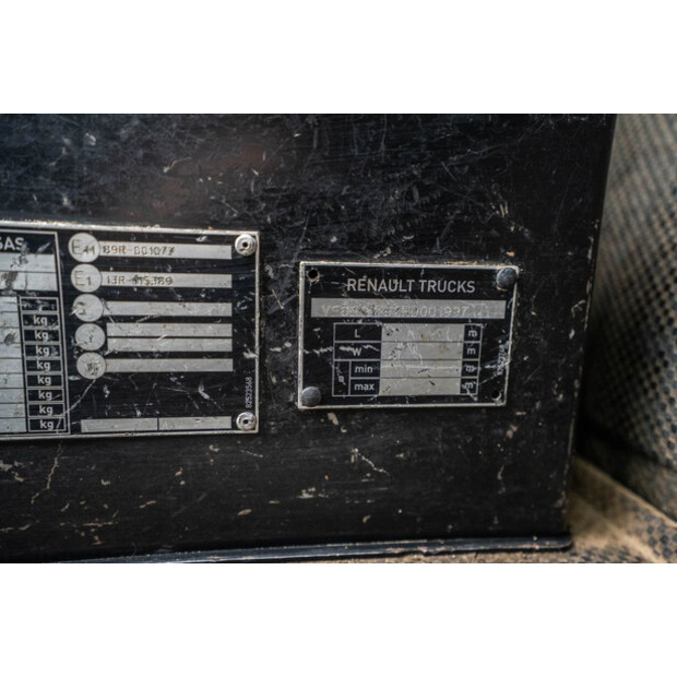 2017 Renault C460-46128121