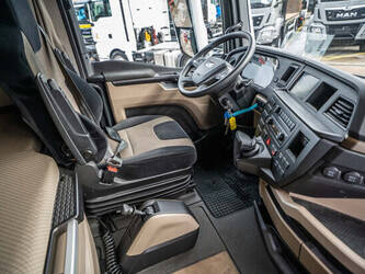 2021-man-tgx-18-470-1434509-46128164