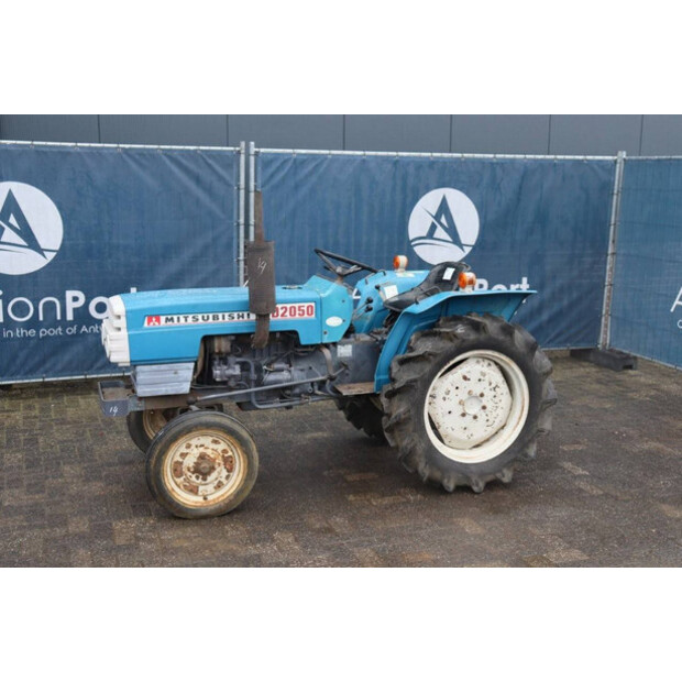 MITSUBISHI D2050-46128169