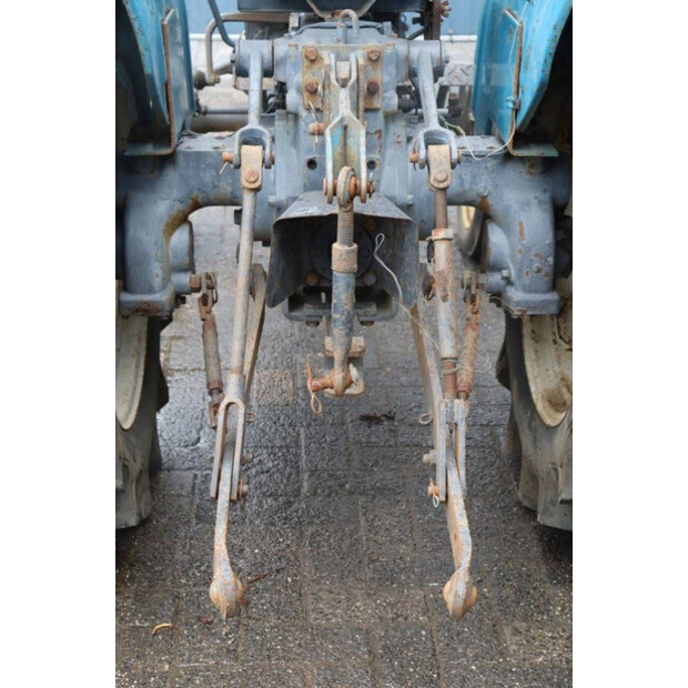 MITSUBISHI D2050-46128188