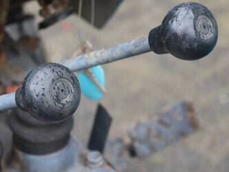 mitsubishi-d2050-1434510-46128205