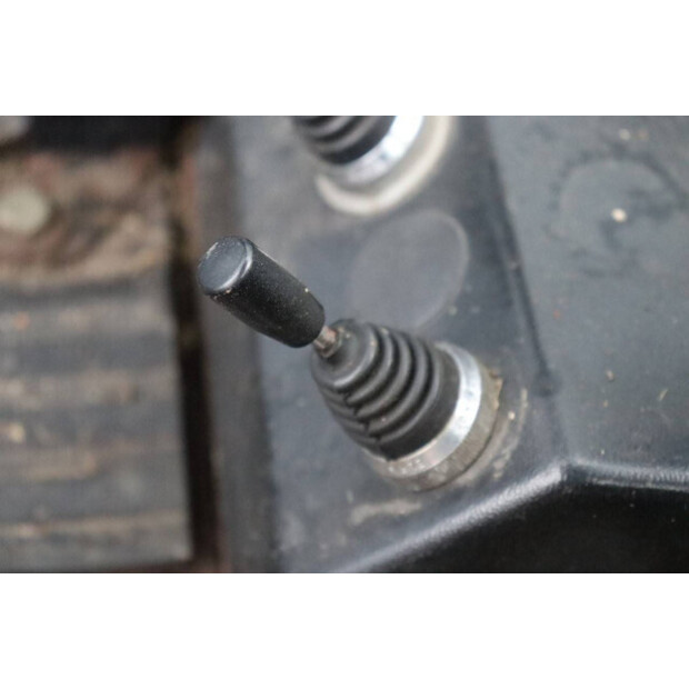 2000 Roberine 1503-46128378