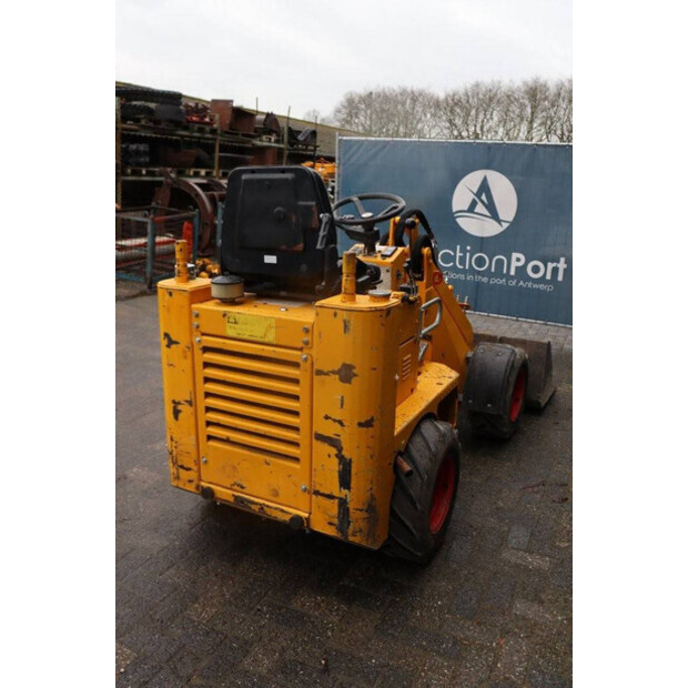 2018 Knikmops 90-46128387