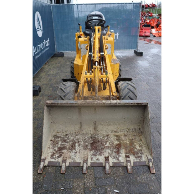 2018 Knikmops 90-46128389