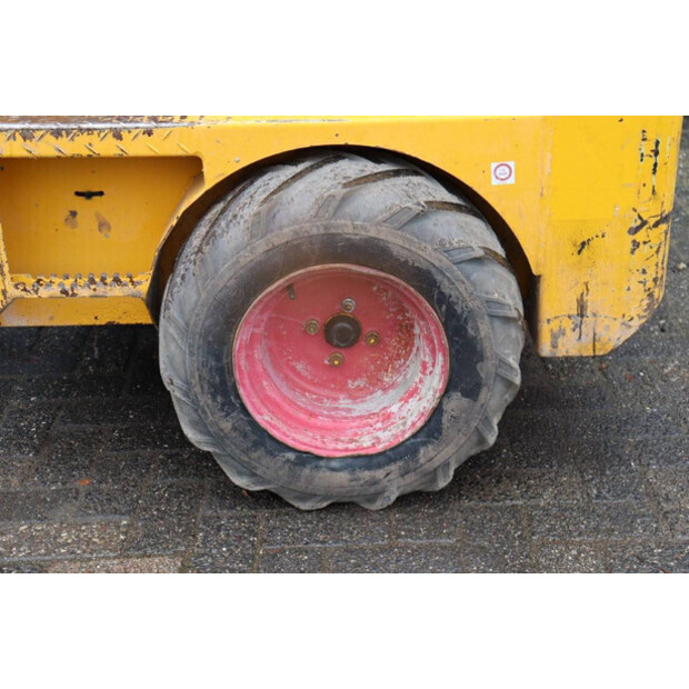 2018 Knikmops 90-46128397