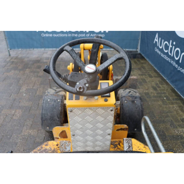 2018 Knikmops 90-46128402