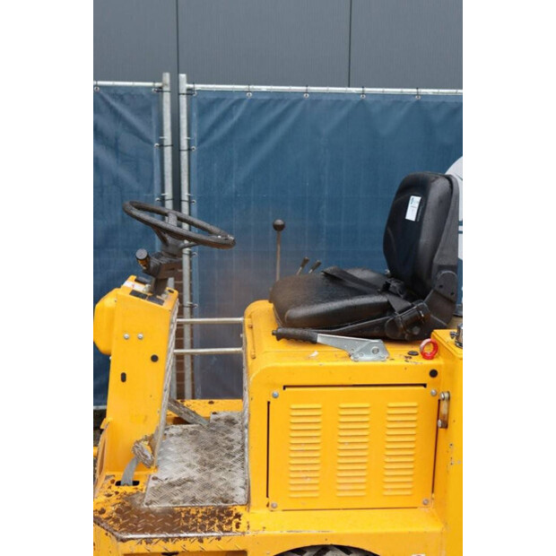 2018 Knikmops 90-46128403