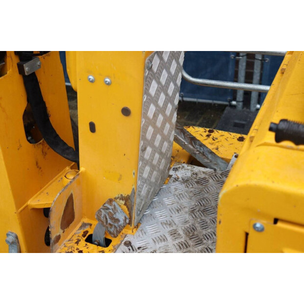 2018 Knikmops 90-46128407