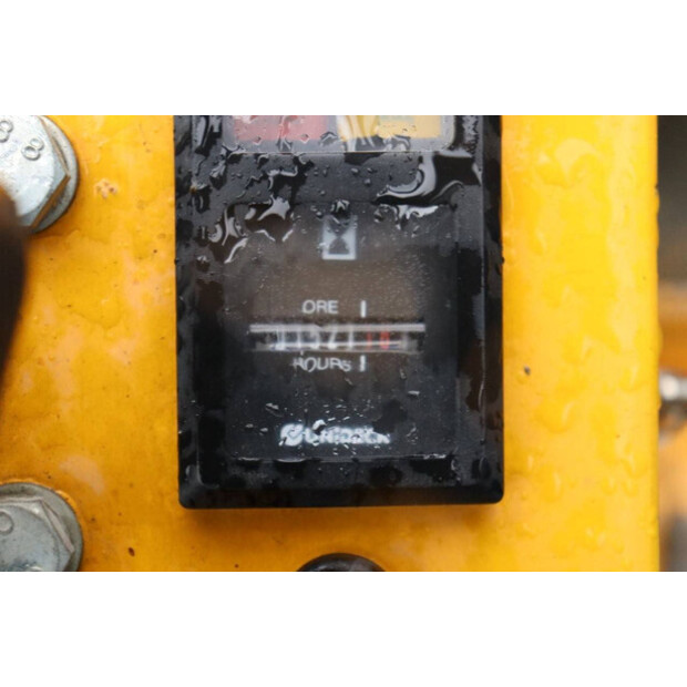 2018 Knikmops 90-46128415