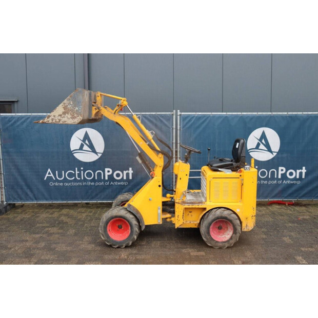 2018 Knikmops 90-46128418