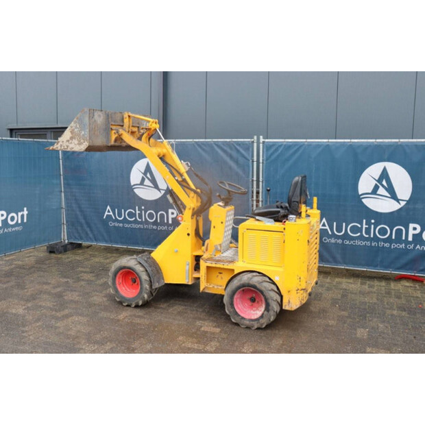 2018 Knikmops 90-46128419