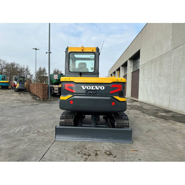 2018 فولفو EC55D-46129697