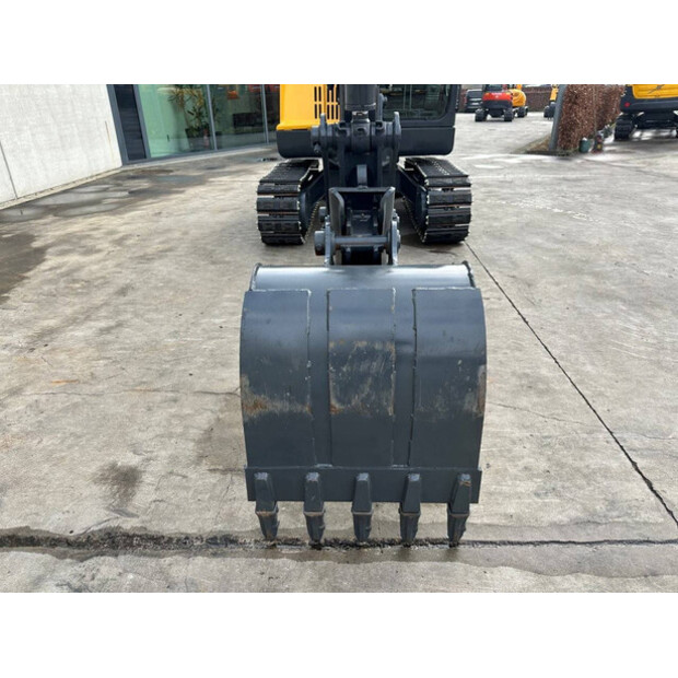 2018 فولفو EC55D-46129701