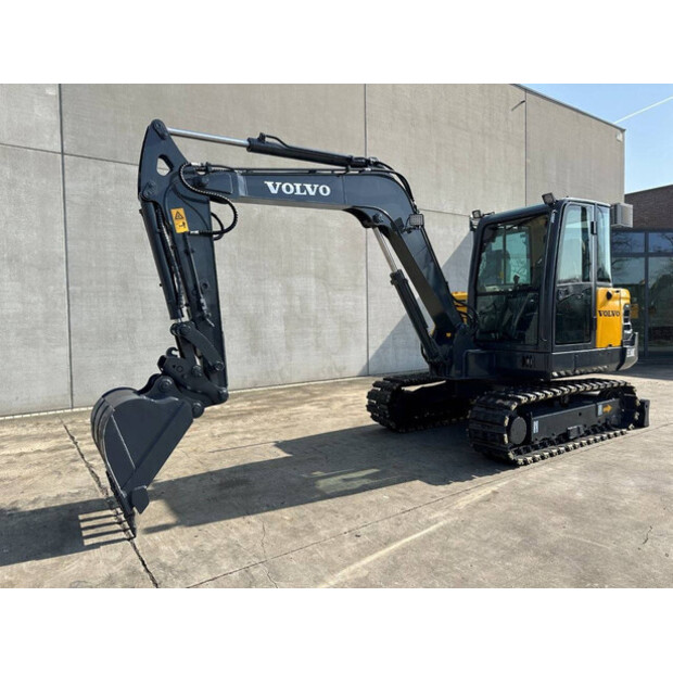 2011 فولفو EC60C-46129734