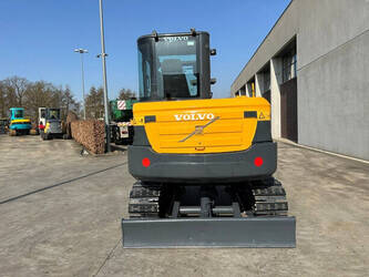 2011-volvo-ec60c-1434561-46129738