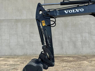 2011-volvo-ec60c-1434561-46129744