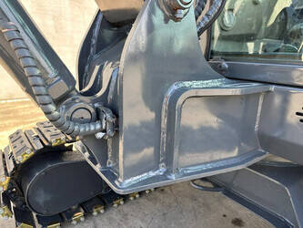 2011-volvo-ec60c-1434561-46129749