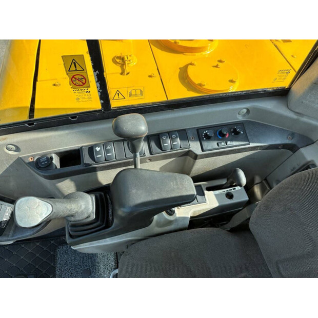 2011 فولفو EC60C-46129767