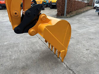 2015-hyundai-r60vs-46129949