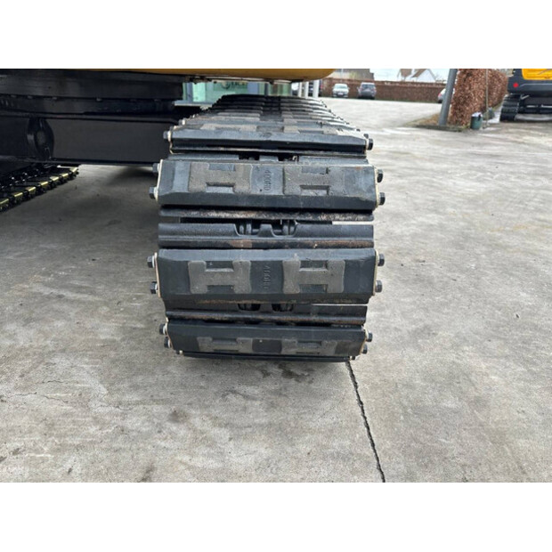 2015 كاتربيلر 305.5E2-46130116