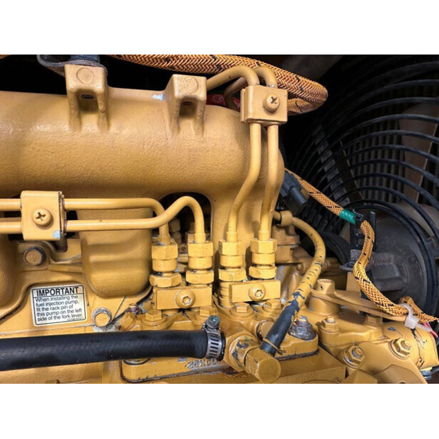 2015 كاتربيلر 305.5E2-46130127