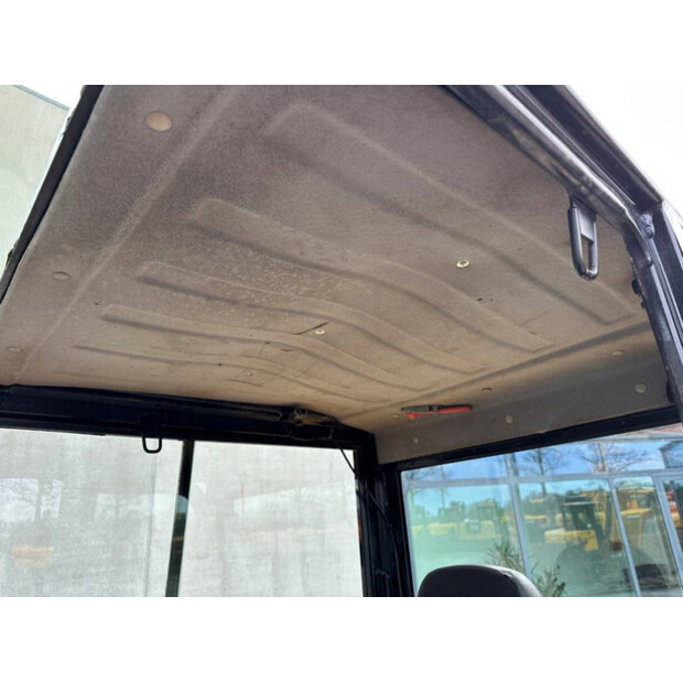 2015 كاتربيلر 305.5E2-46130134