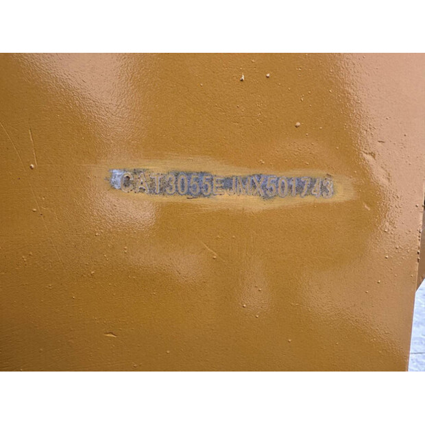 2015 كاتربيلر 305.5E2-46130141