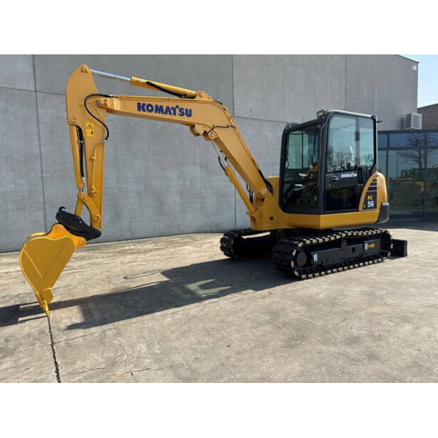2017 كوماتسو PC56-7-46130143