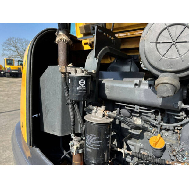 2017 كوماتسو PC56-7-46130172