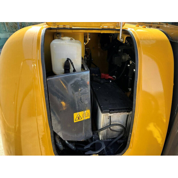 2017 كوماتسو PC56-7-46130173